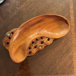 Vintage Monkey Pod Style serving Dish Tray Wood Carved Abalone Shell Kauri